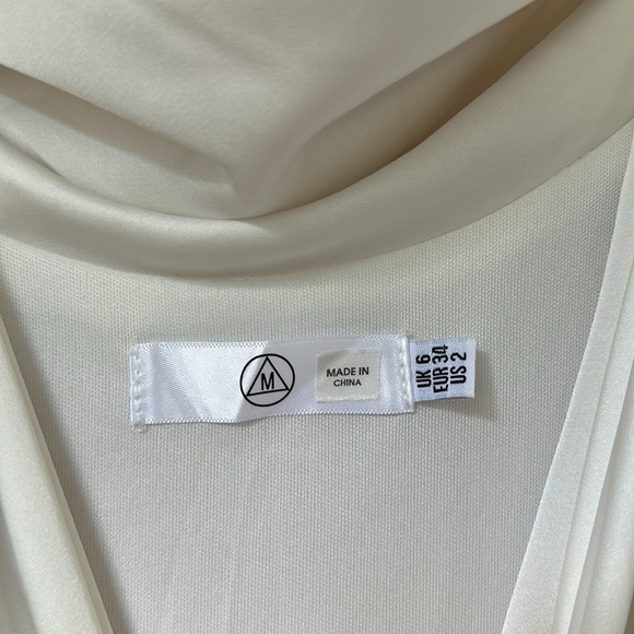 Missguided Off the Shoulder Fishtail White Maxi Dress - Picture 5 of 6